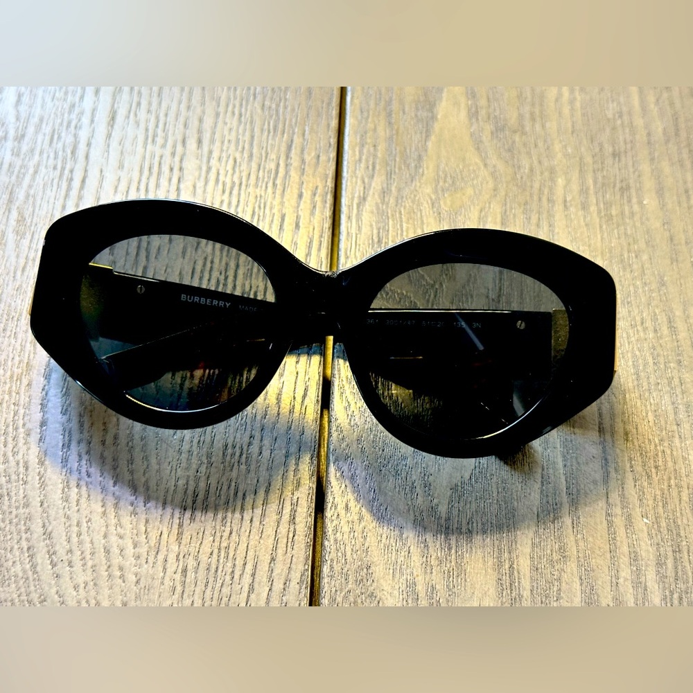 BURBERRY Sophia BE4361 Cat Eye Sunglasses for Women